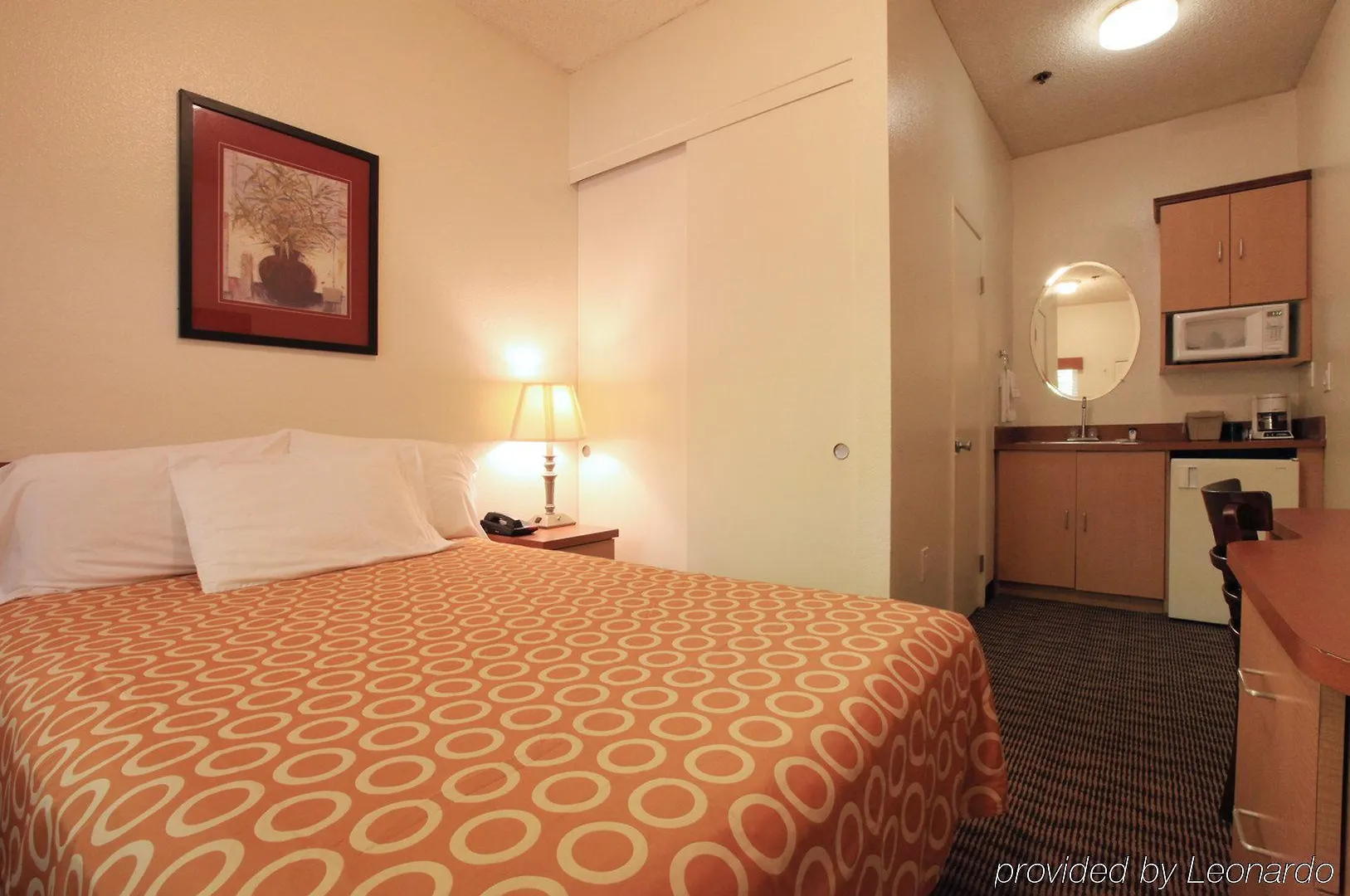 Quality Downtown North Hotel