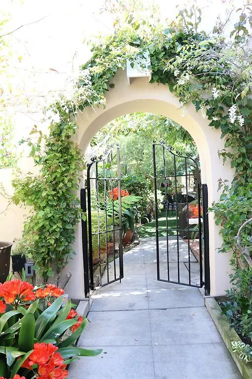 The At La Jolla Bed & Breakfast 4*