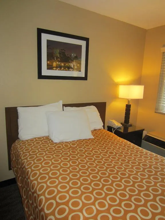 Hotel Quality Downtown North San Diego