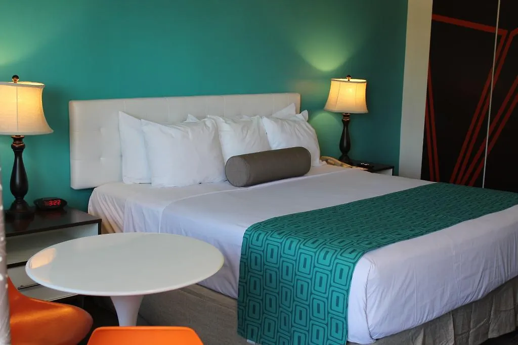 Hotel Howard Johnson By Wyndham Circle 3*