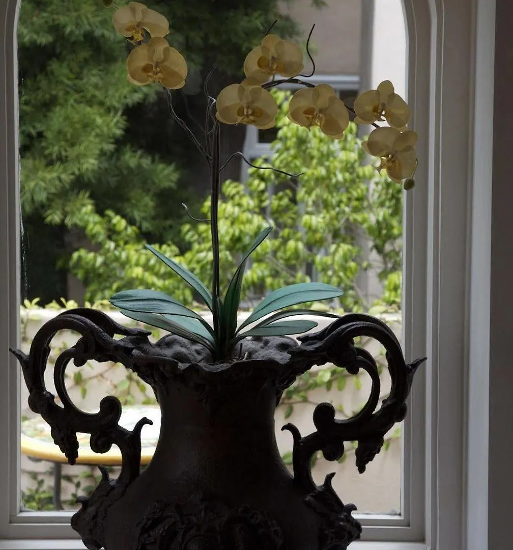 The At La Jolla Bed & Breakfast San Diego