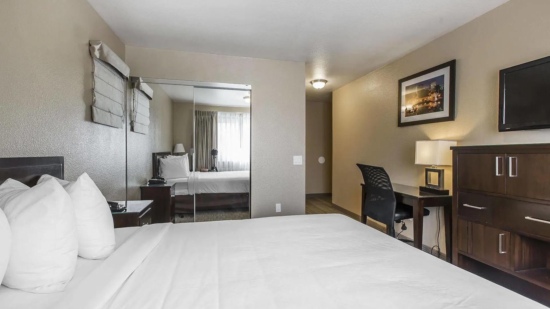 Hotel Quality Downtown North 2*