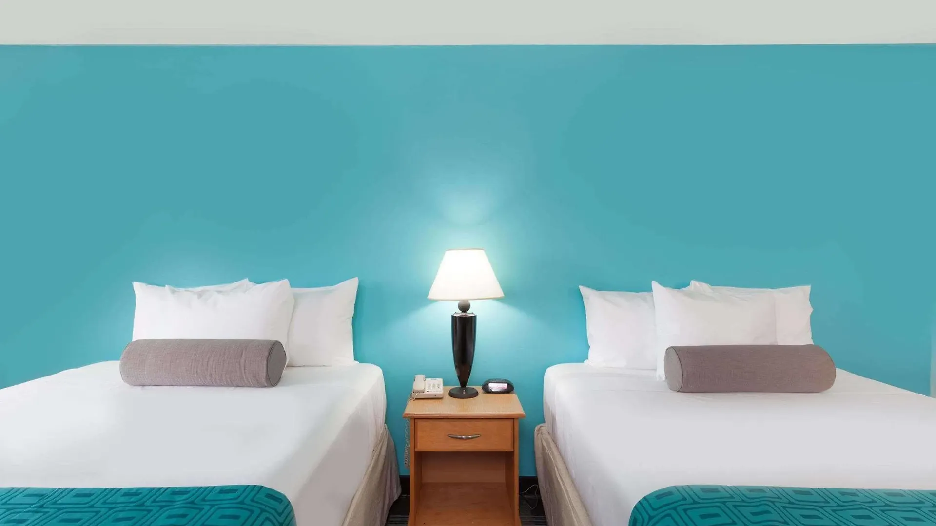 Howard Johnson By Wyndham Circle 3*
