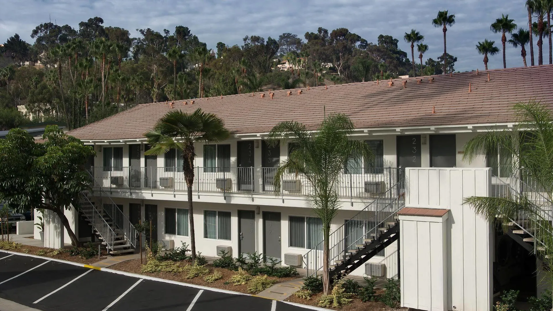 Hotel Iris - Mission Valley-san Diego Zoo-seaworld