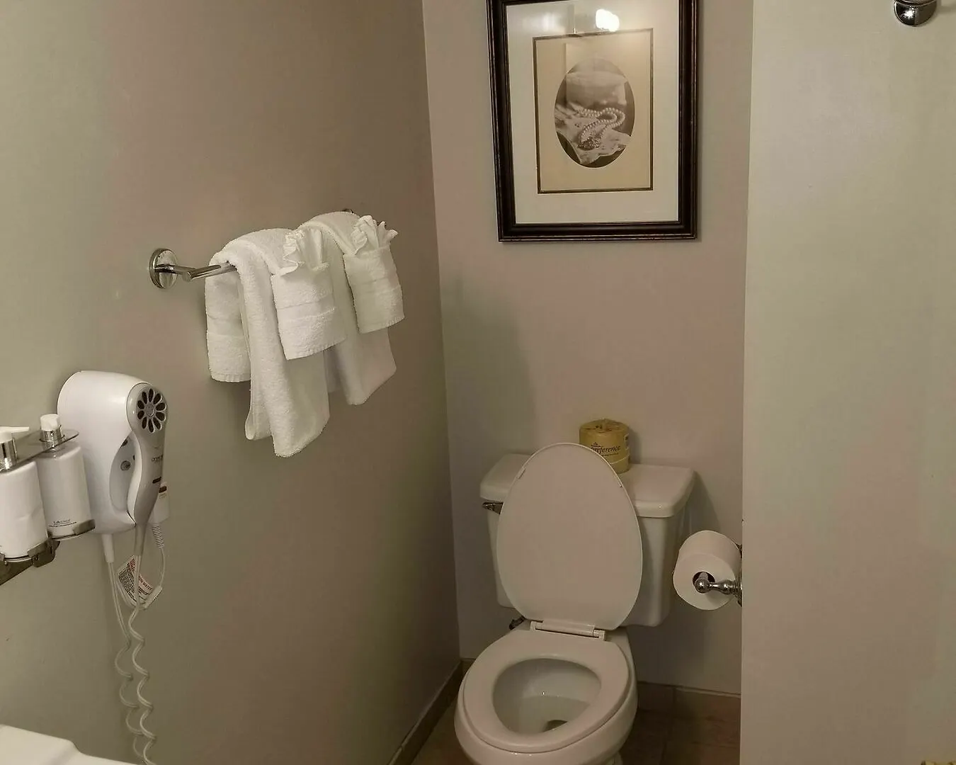 Hotel Found 3*