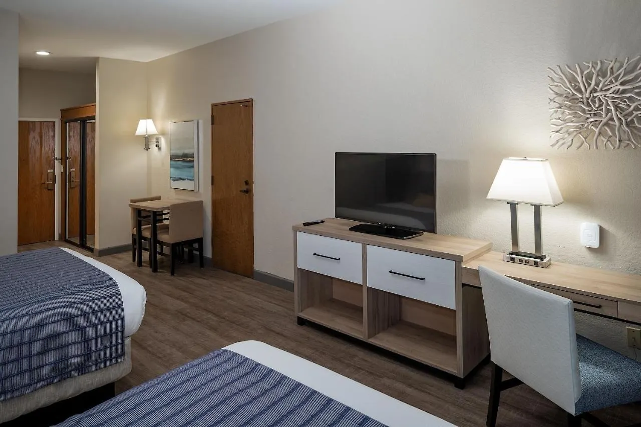 Bay Club And Marina Hotel 3*