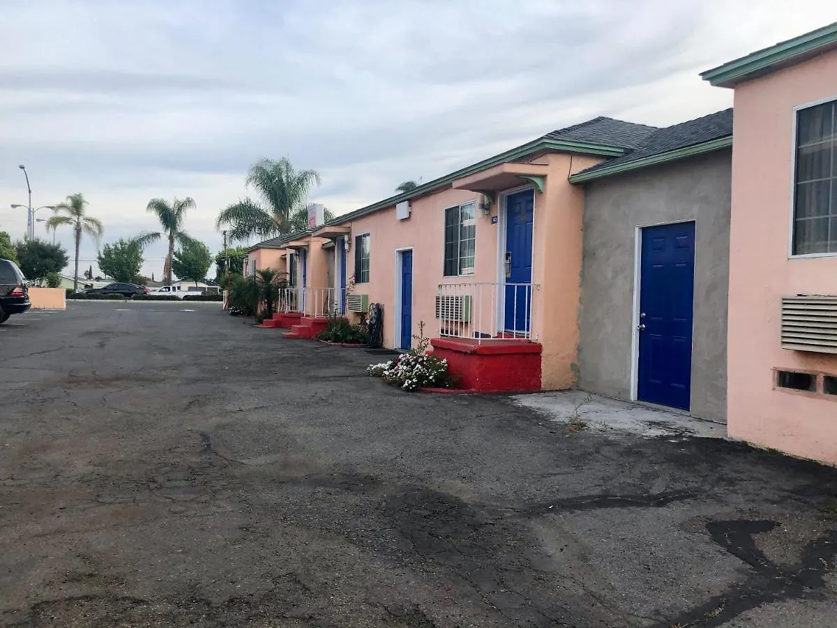 La Petite Rouge Hotel