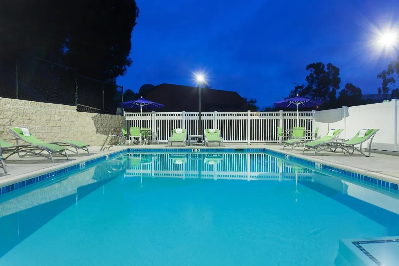 Holiday Express Mira Mesa By Ihg Hotel San Diego