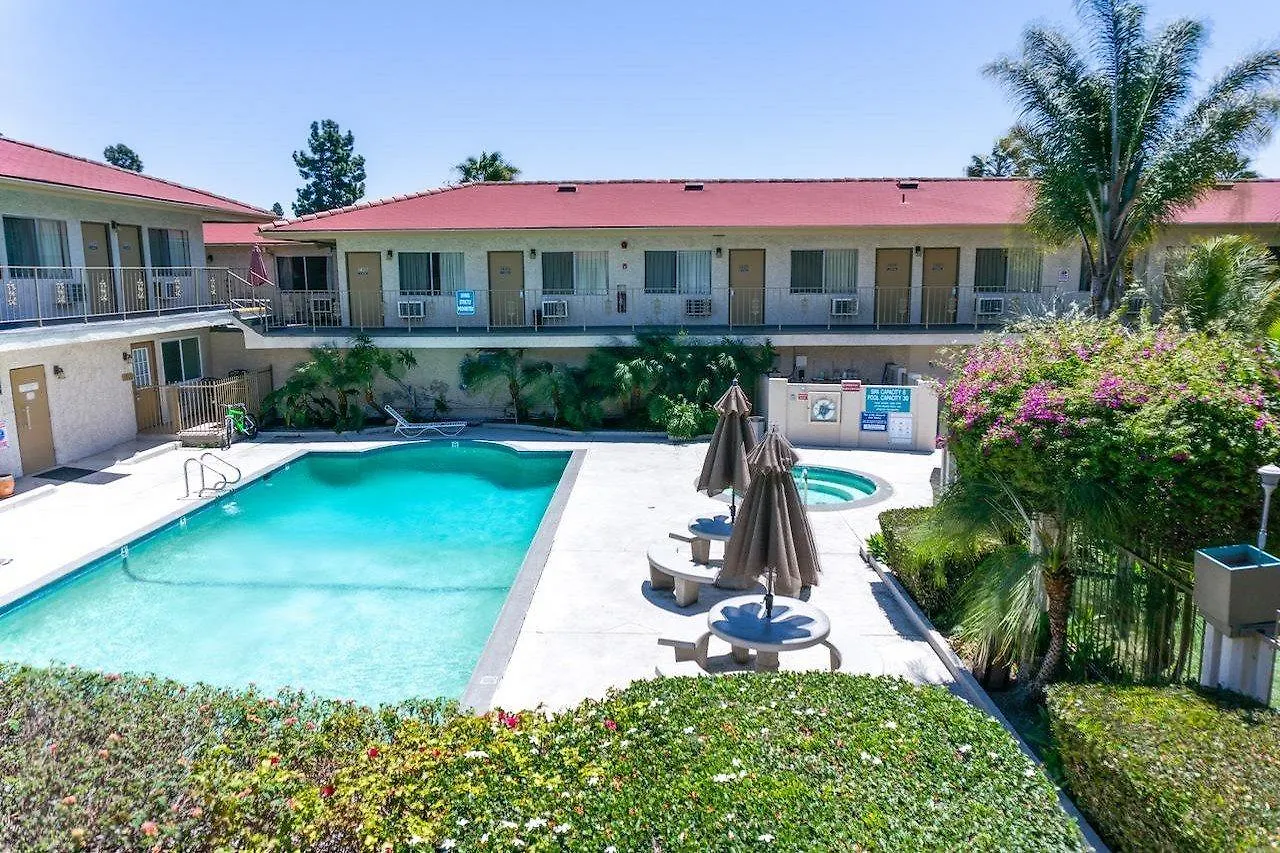 California Hotel