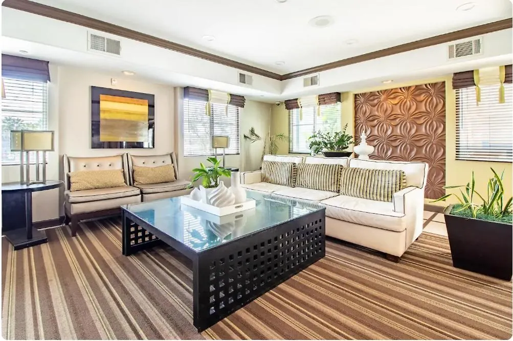Yes It's Right 2 Suites And 3 Bath In The Heart Of Fb2 * San Diego