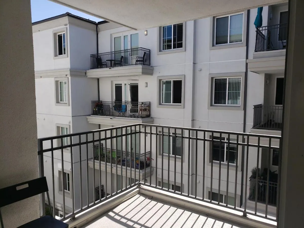 Yes It's Right 2 Suites And 3 Bath In The Heart Of Fb2 Apartment