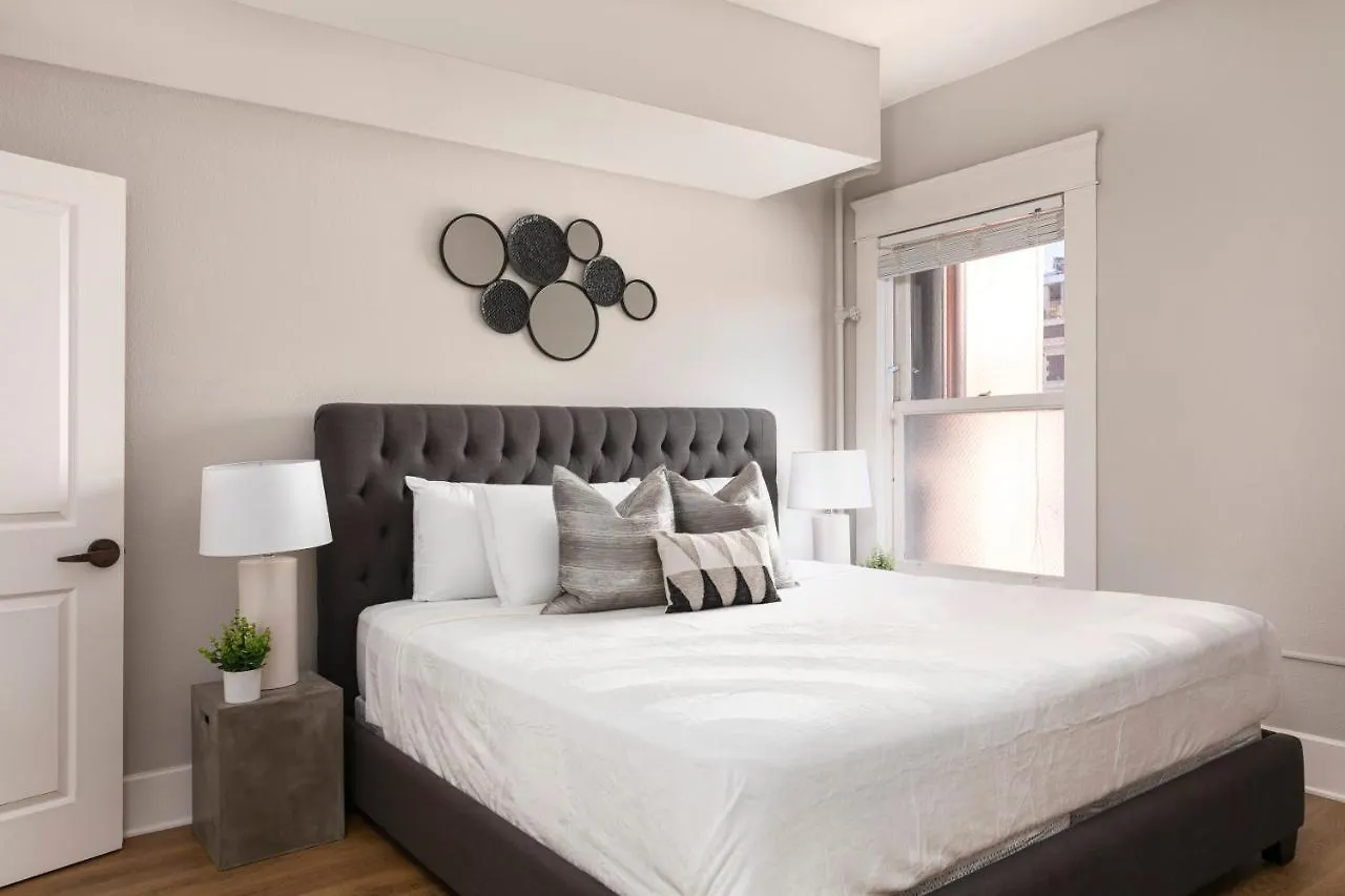 Sd Luxury Apts Best Area 아파트호텔 *