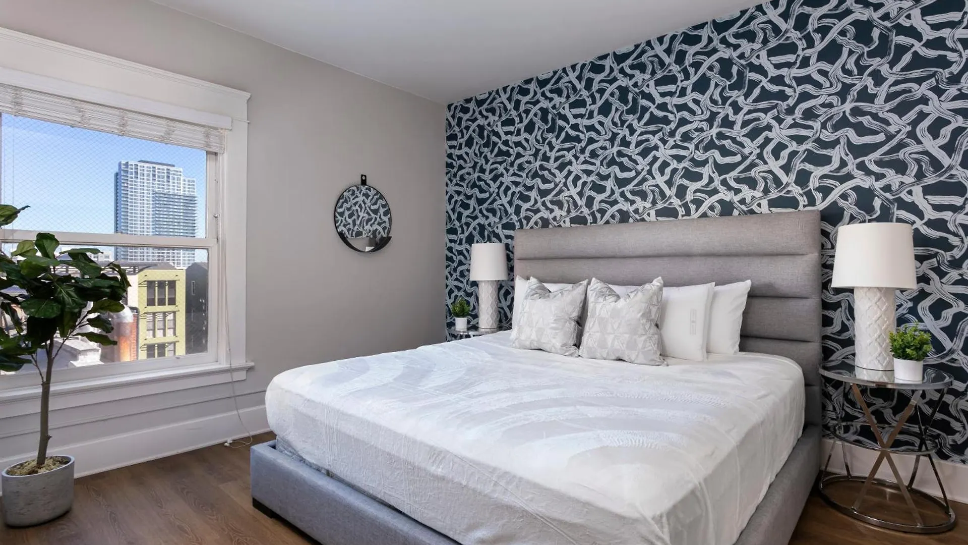 Sd Luxury Apts Best Area *
