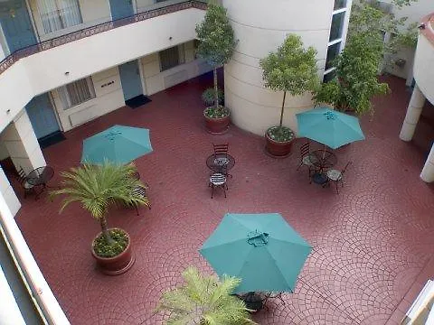 Western Island Hotel 3*
