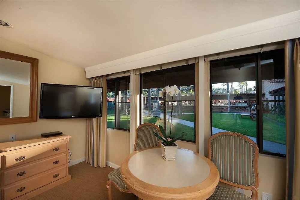 La Jolla & Tennis Club 호텔 4*