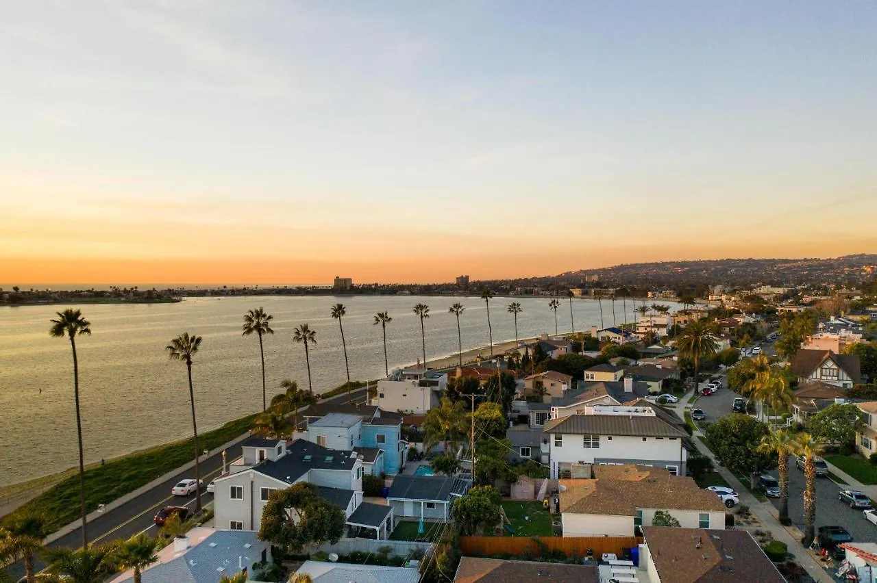 度假居 Kokomo - Bayside Getaway W Spa, Fire Pit, & Large Outdoor Patio *