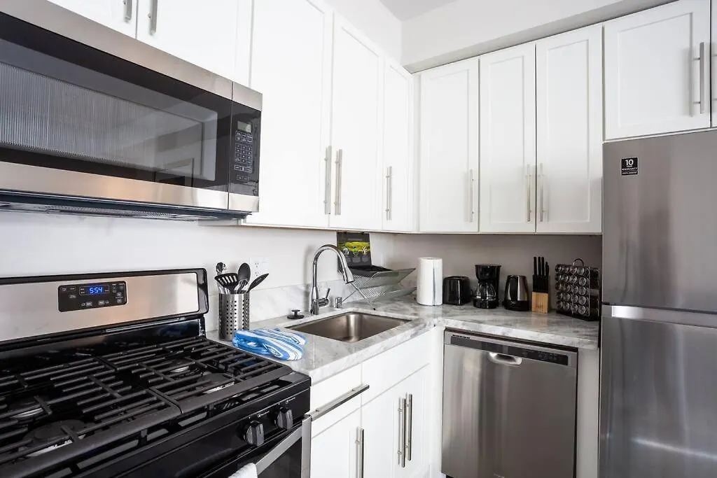 Luxurious Furnished W Full Kitchen In Sd Appartamento