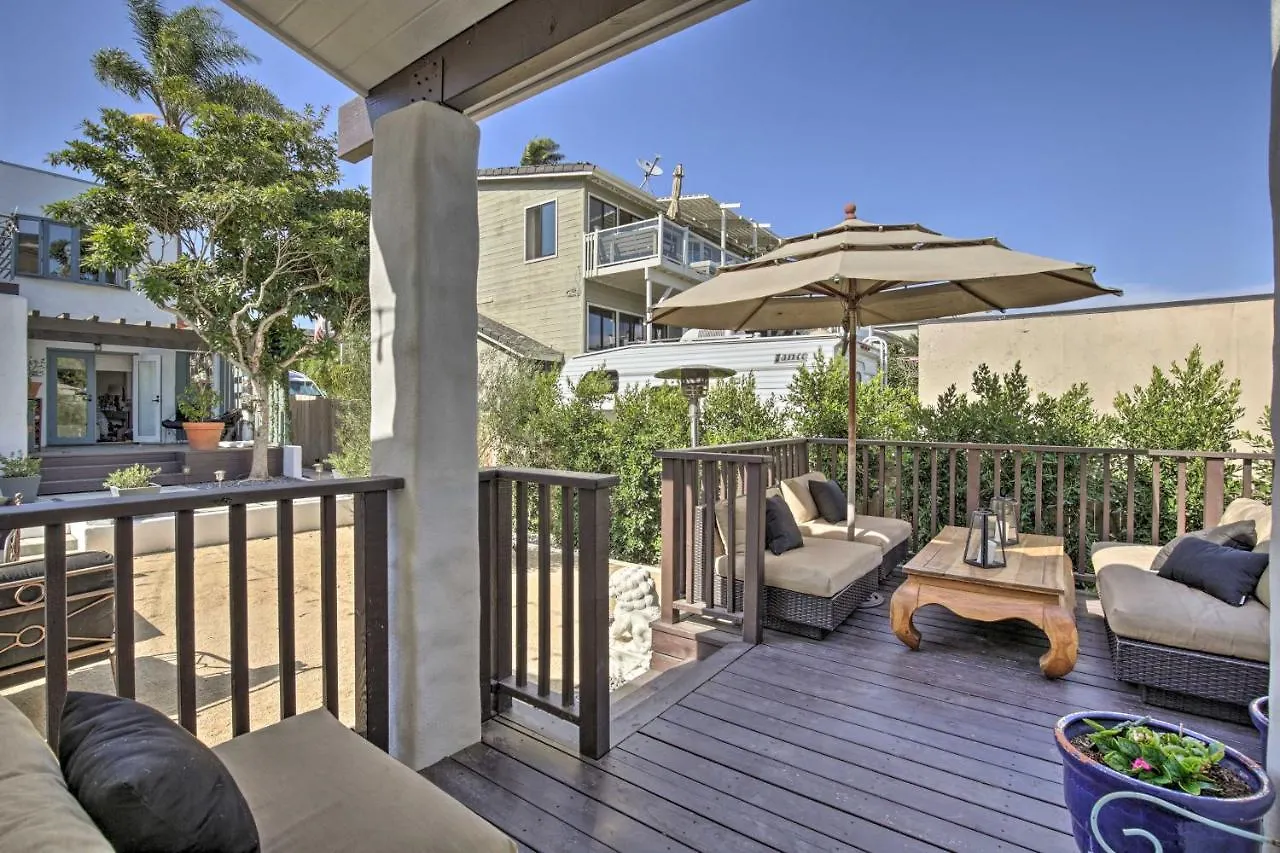 Holiday home Serene Retreat With Deck - Walk To Bay! San Diego