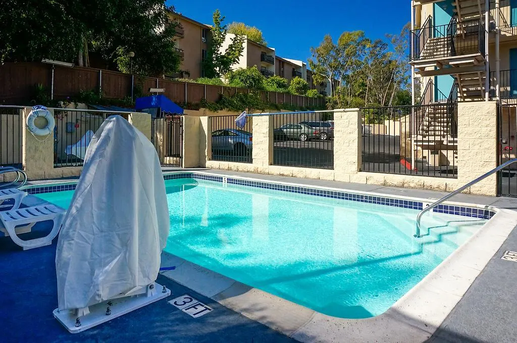 Howard Johnson By Wyndham Circle San Diego