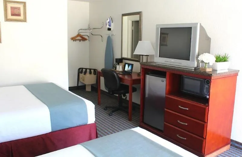 The Pacific 2* San Diego
