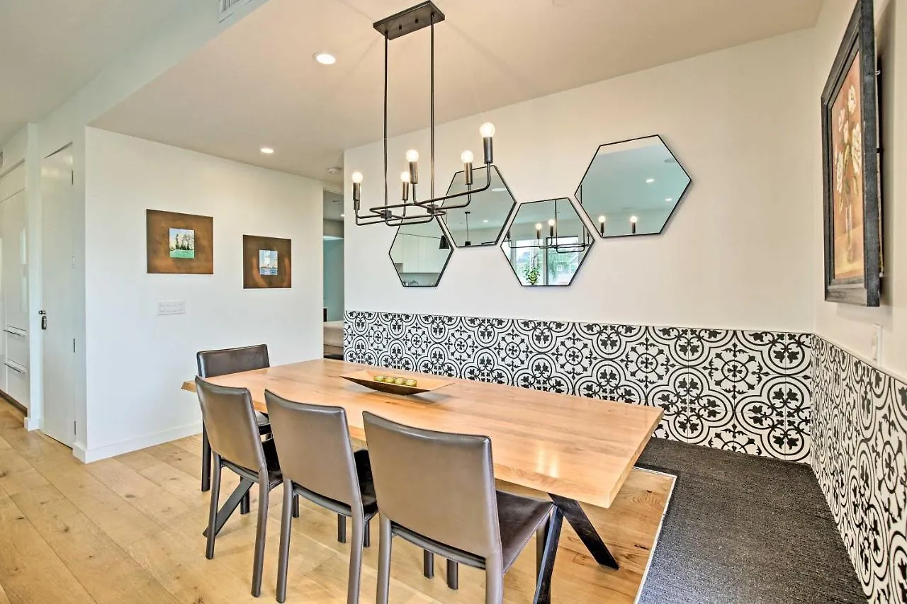 Chic Coronado Retreat With Patio And 4 Cruiser Bikes! 圣地亚哥