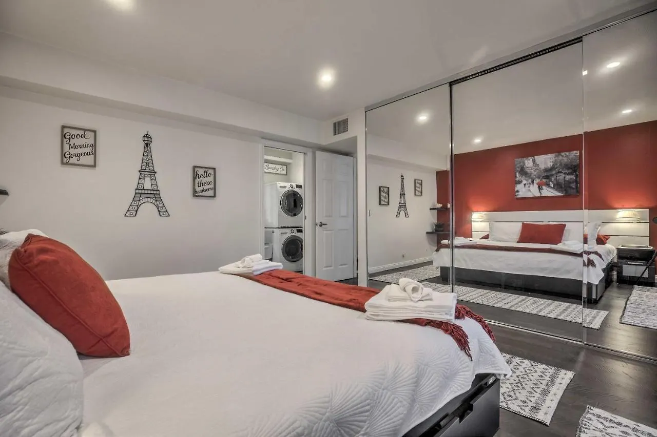 Contemporary Gem With Community Pool! شقة *