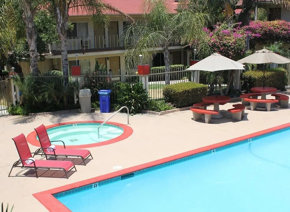 Hotell California 2*