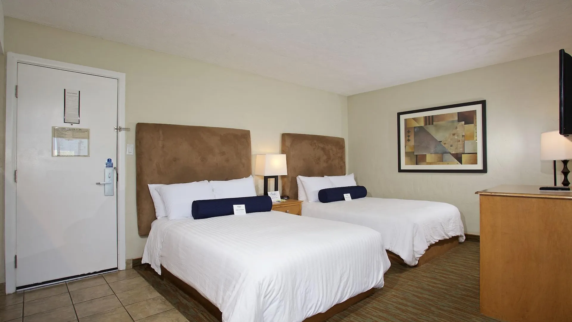 Surfer Hotel 3*