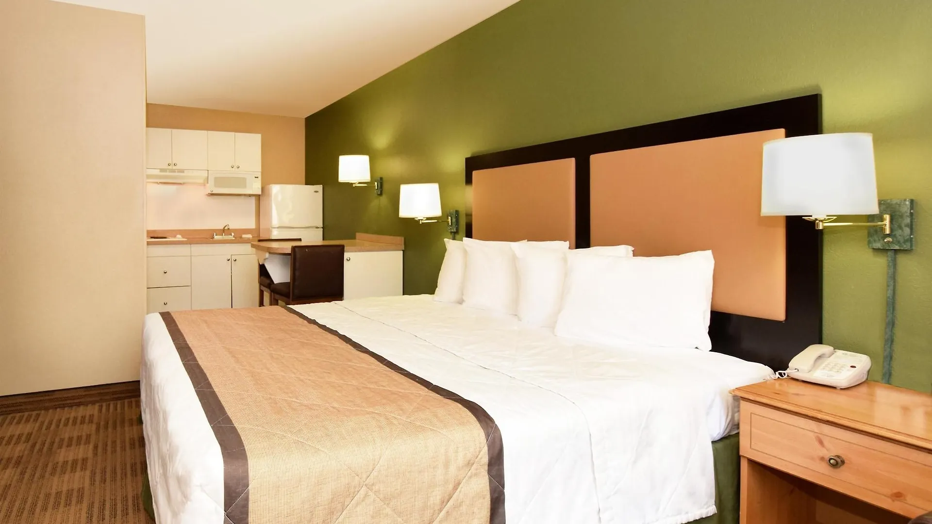 Extended America - - Fashion Valley Hotel San Diego