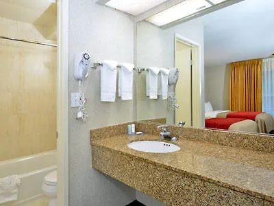 Hotel Homewood By Hilton Circle/seaworld Area 3*