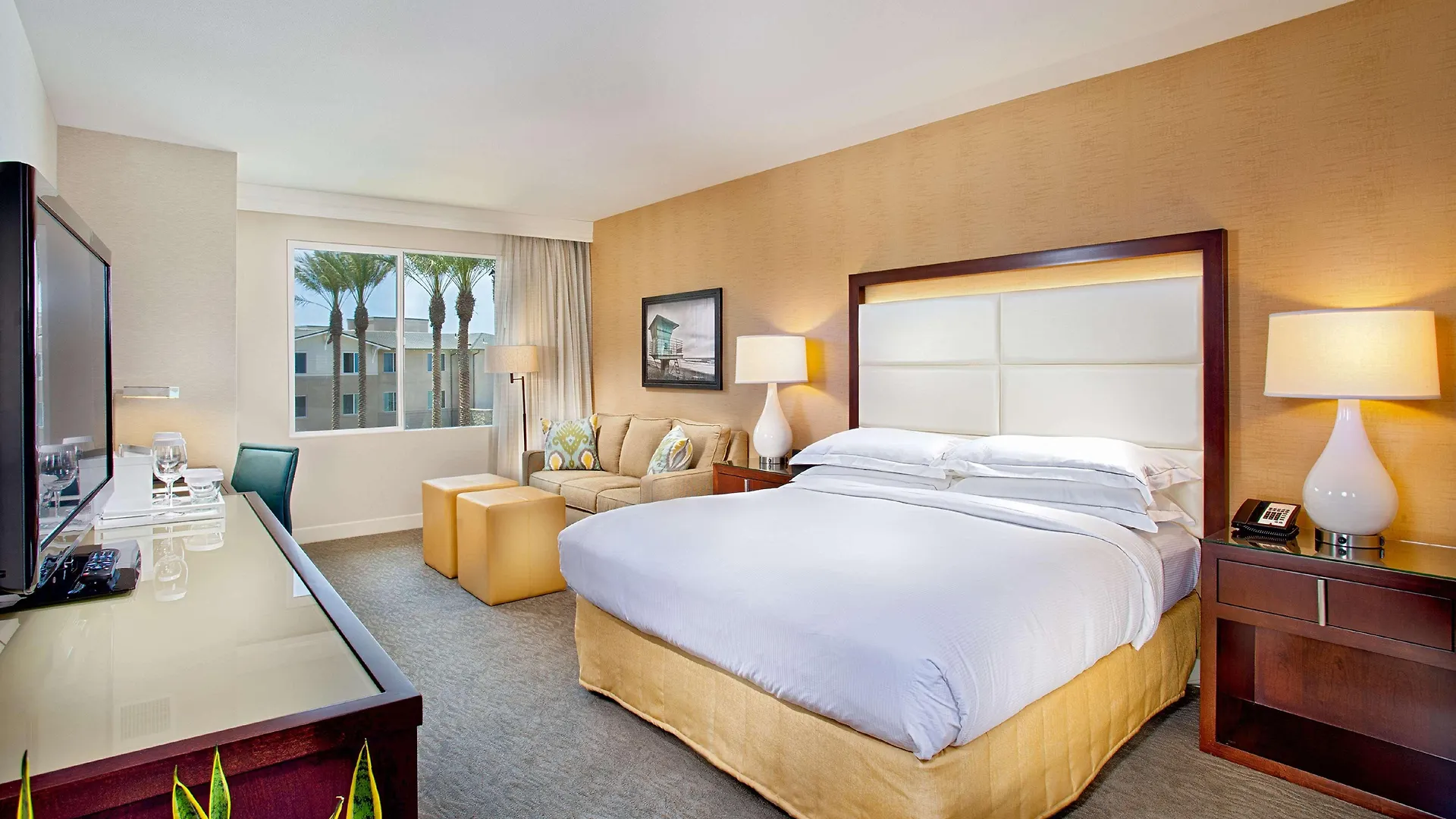 Hotel Manchester Grand Hyatt 4*