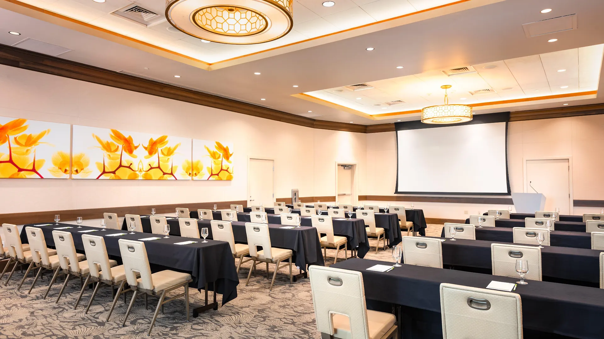 Doubletree By Hilton Bayside