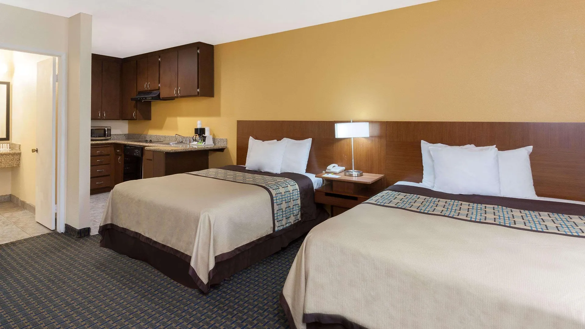 Hotel Days By Wyndham Mission Valley-sdsu 2*