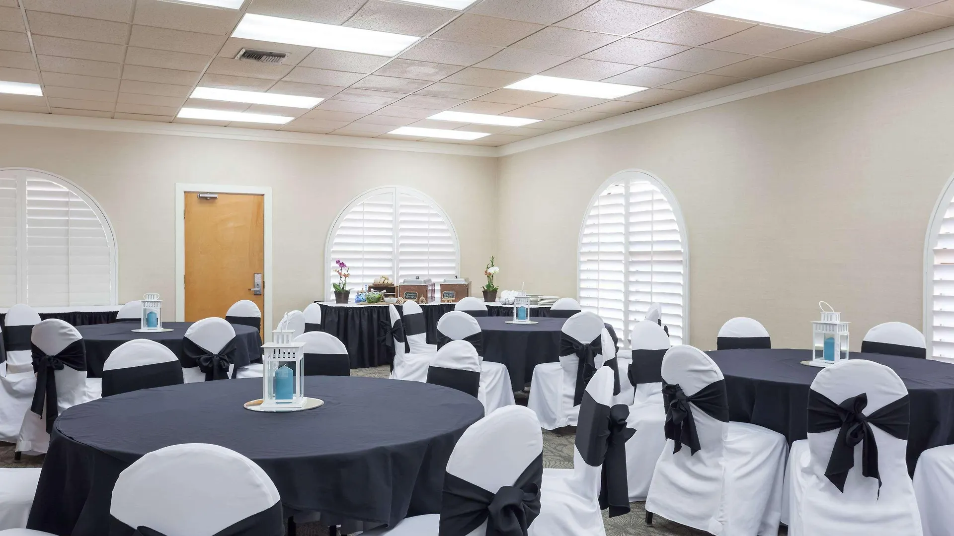 Days By Wyndham Circle 3* San Diego