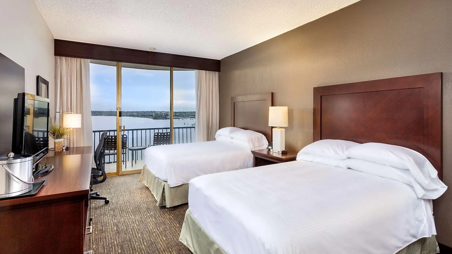Wyndham Bayside 3* San Diego