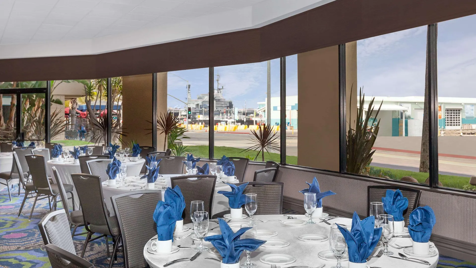 Wyndham Bayside 3*