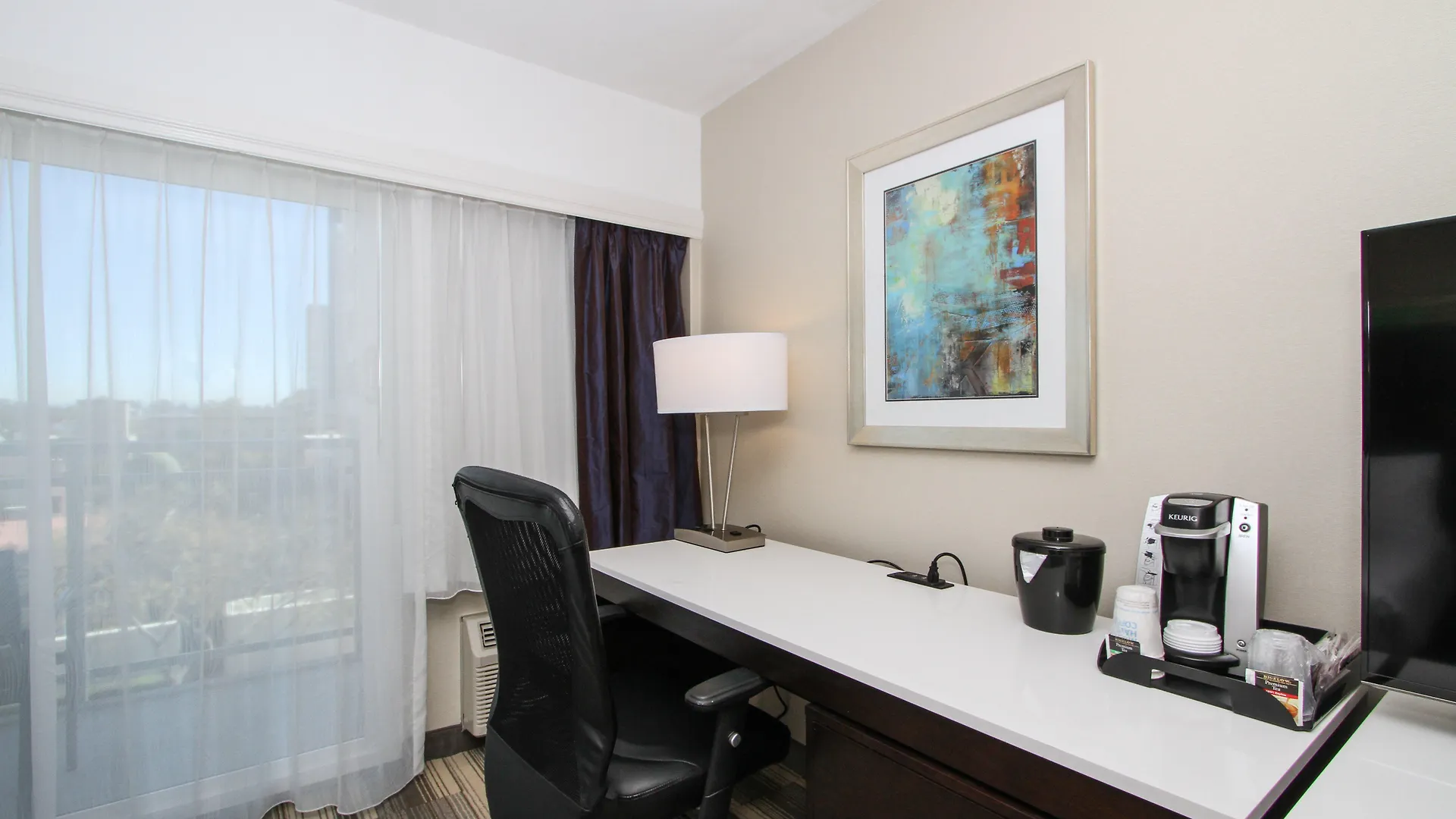 Express - Downtown By Ihg Hotel 3*