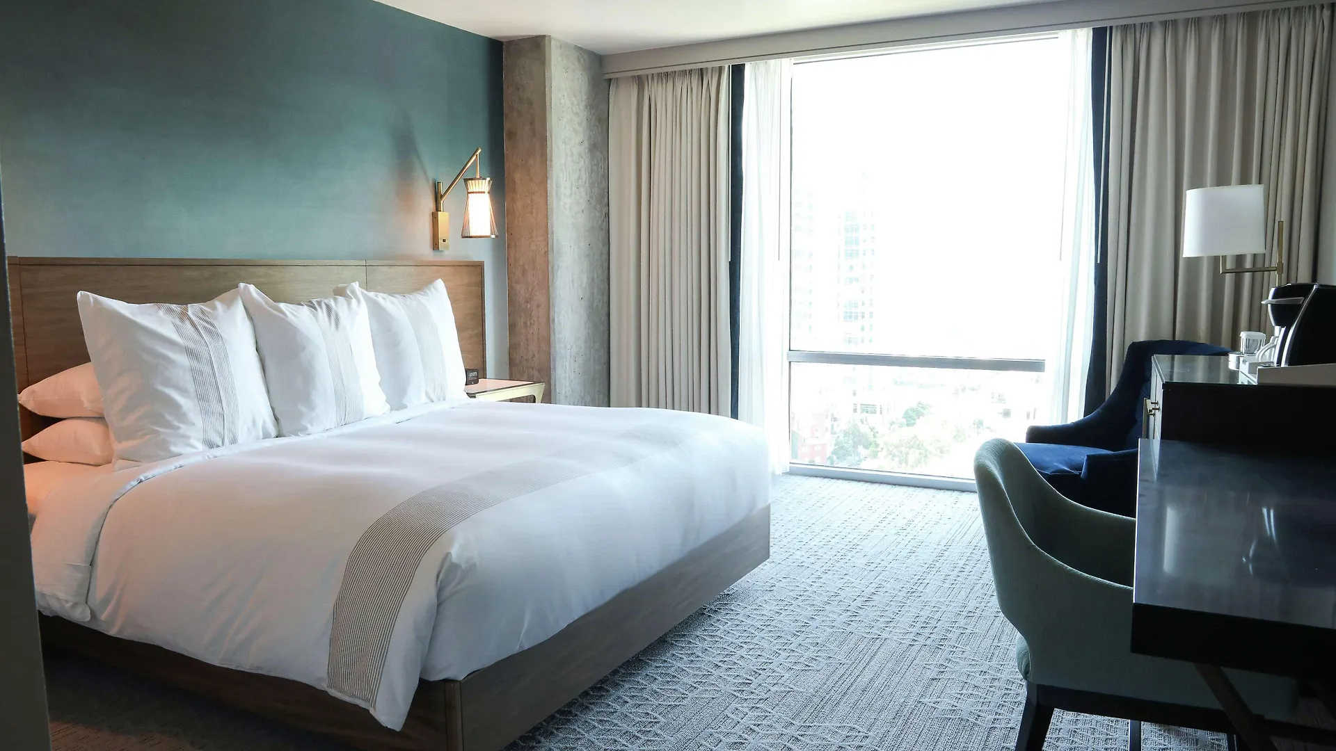 Hotel Carte Downtown, Curio Collection By Hilton 4*