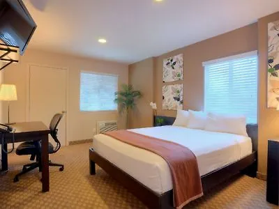 Fairfield & By Marriott Pacific San Diego