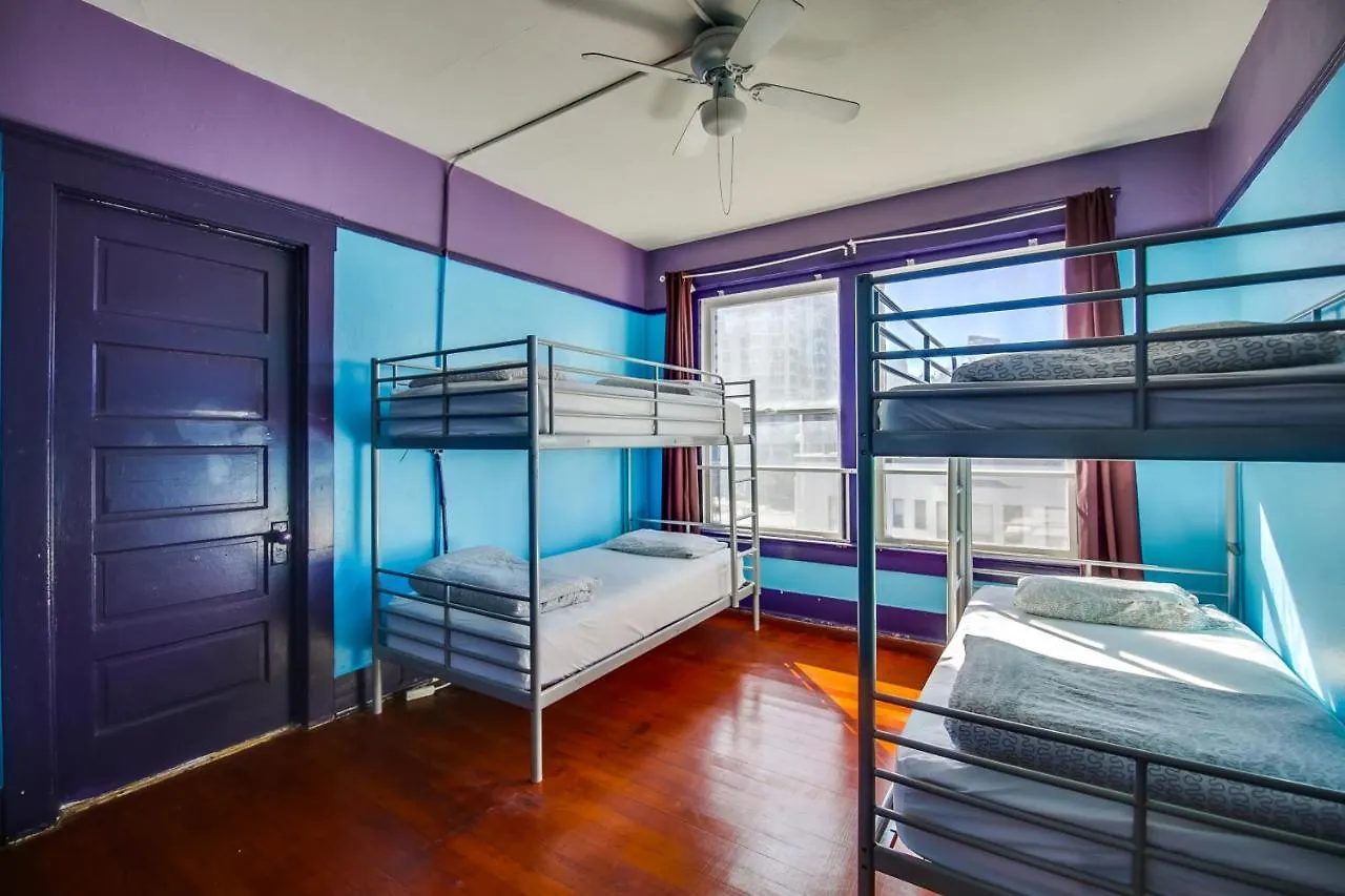 Lucky D's Youth And Traveler's Hostel *