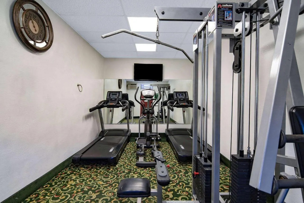 Super 8 By Wyndham Circle San Diego