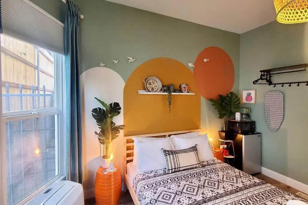 Apartment Charming And Cozy Studio Gaslamp! Perfectly Located In Downtown!