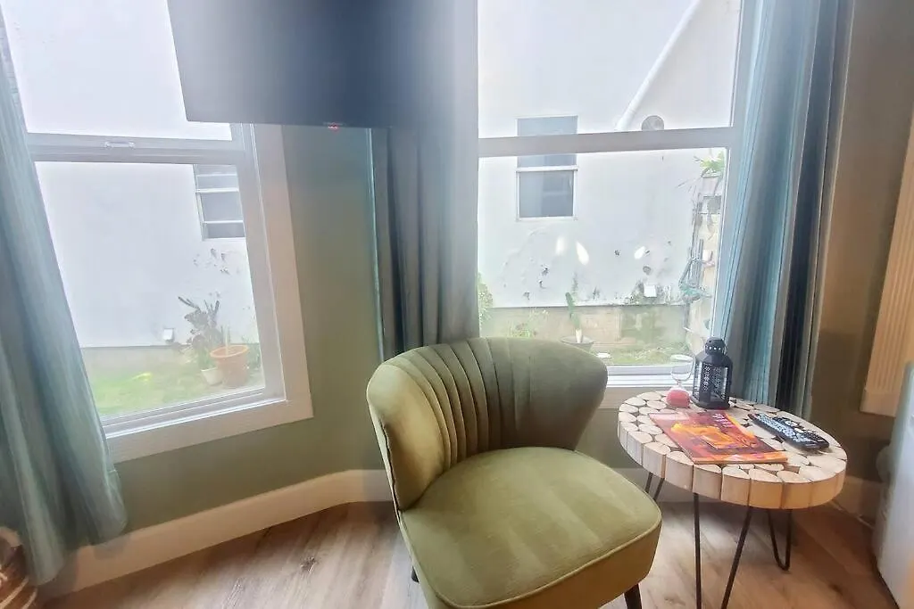 Charming And Cozy Studio Gaslamp! Perfectly Located In Downtown! * San Diego