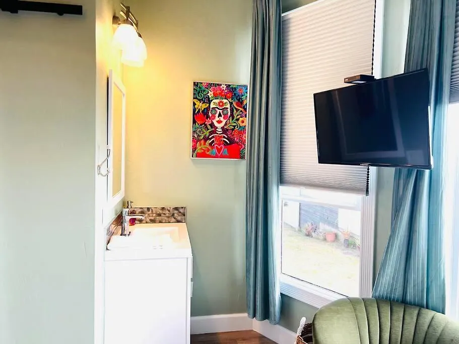 Charming And Cozy Studio Gaslamp! Perfectly Located In Downtown! Apartment *