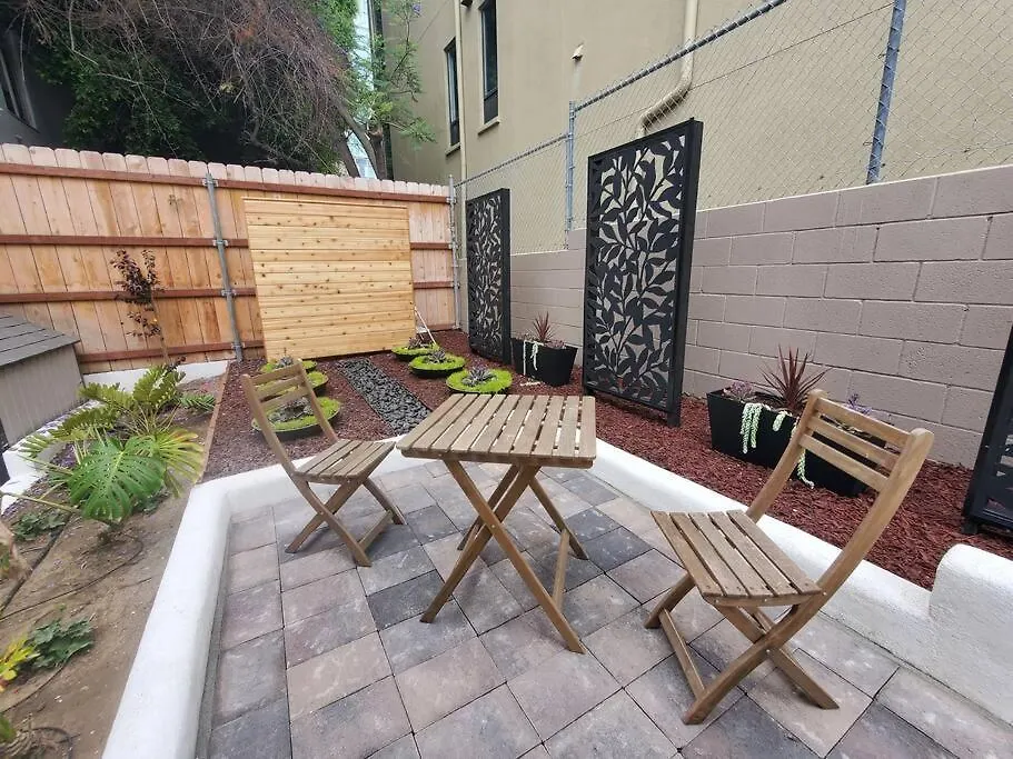 Apartment Charming And Cozy Studio Gaslamp! Perfectly Located In Downtown!