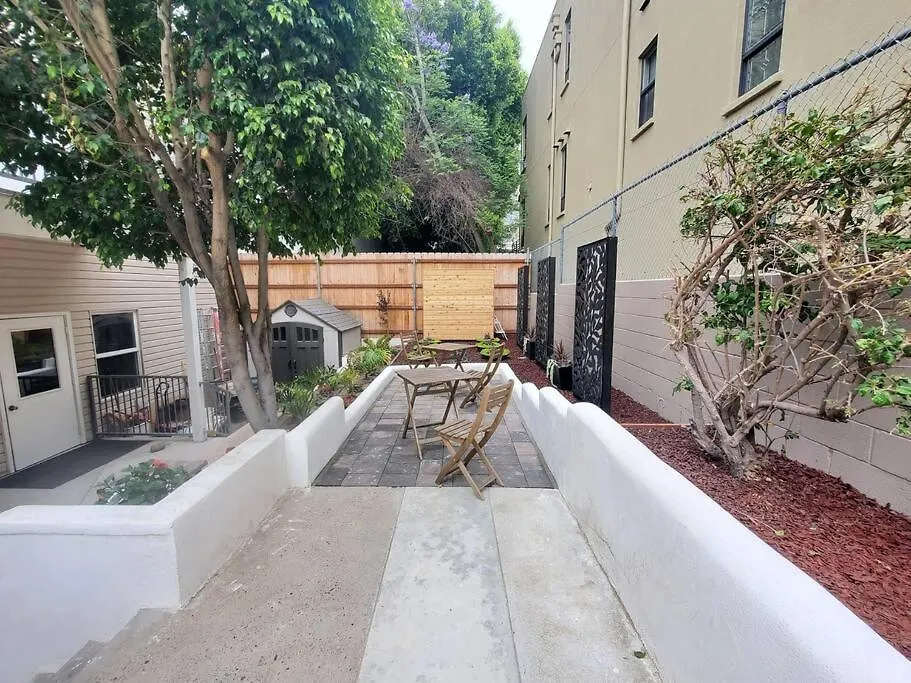 Apartment Charming And Cozy Studio Gaslamp! Perfectly Located In Downtown!