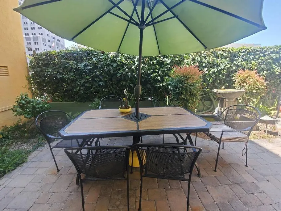 Artistic Paradise Studio With Balcony Near Downtown San Diego! Perfect For Travelers And Couples! דירה *