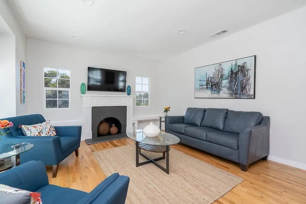 Holiday home Fabulous New 4br/3ba House In Mission Hills *