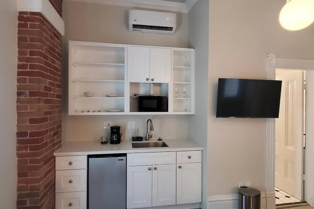 Apartment Lovely Studio In The Heart Of *