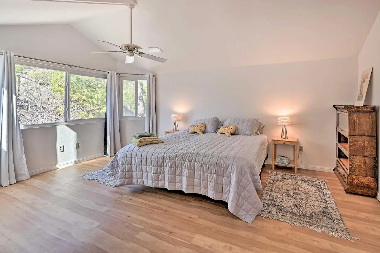 Spacious House With Yard And Patio! Holiday home